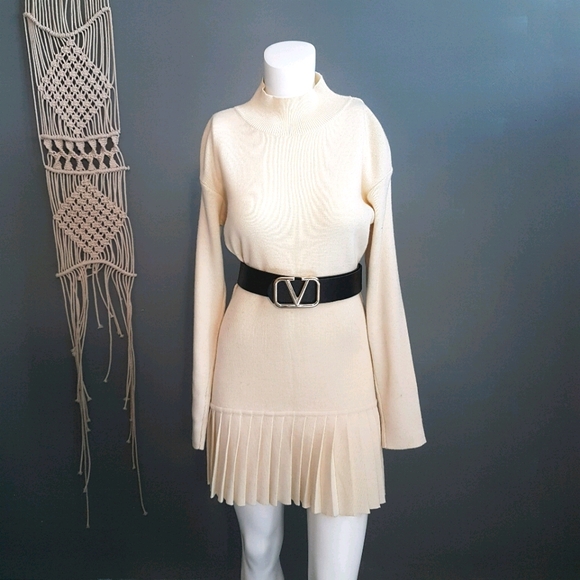 Vintage Dresses & Skirts - Vintage Knit Sweater Dress